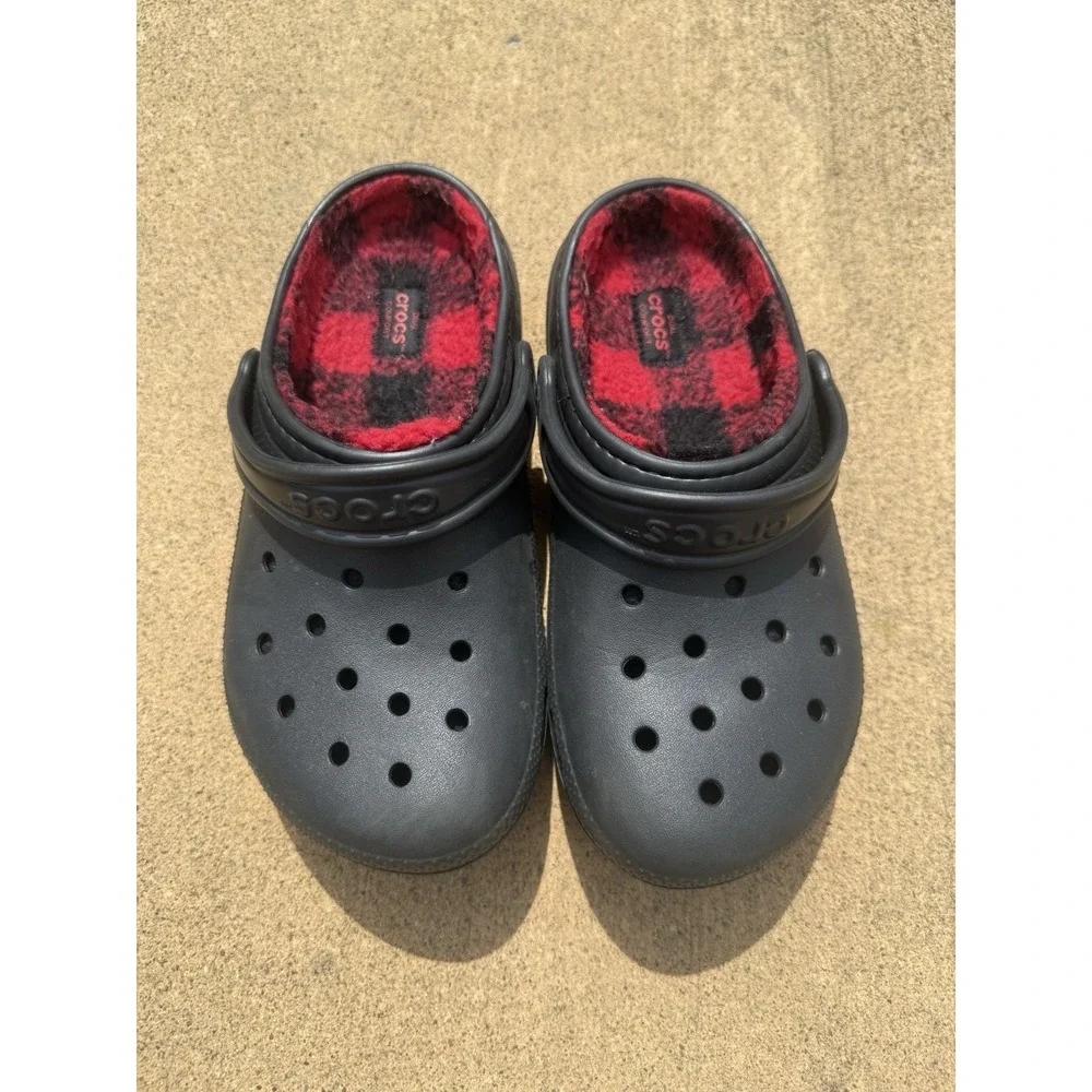 Crocs Kids J3 3 Classic Clog‎ Fleece Lined Black Red Plaid Buffalo